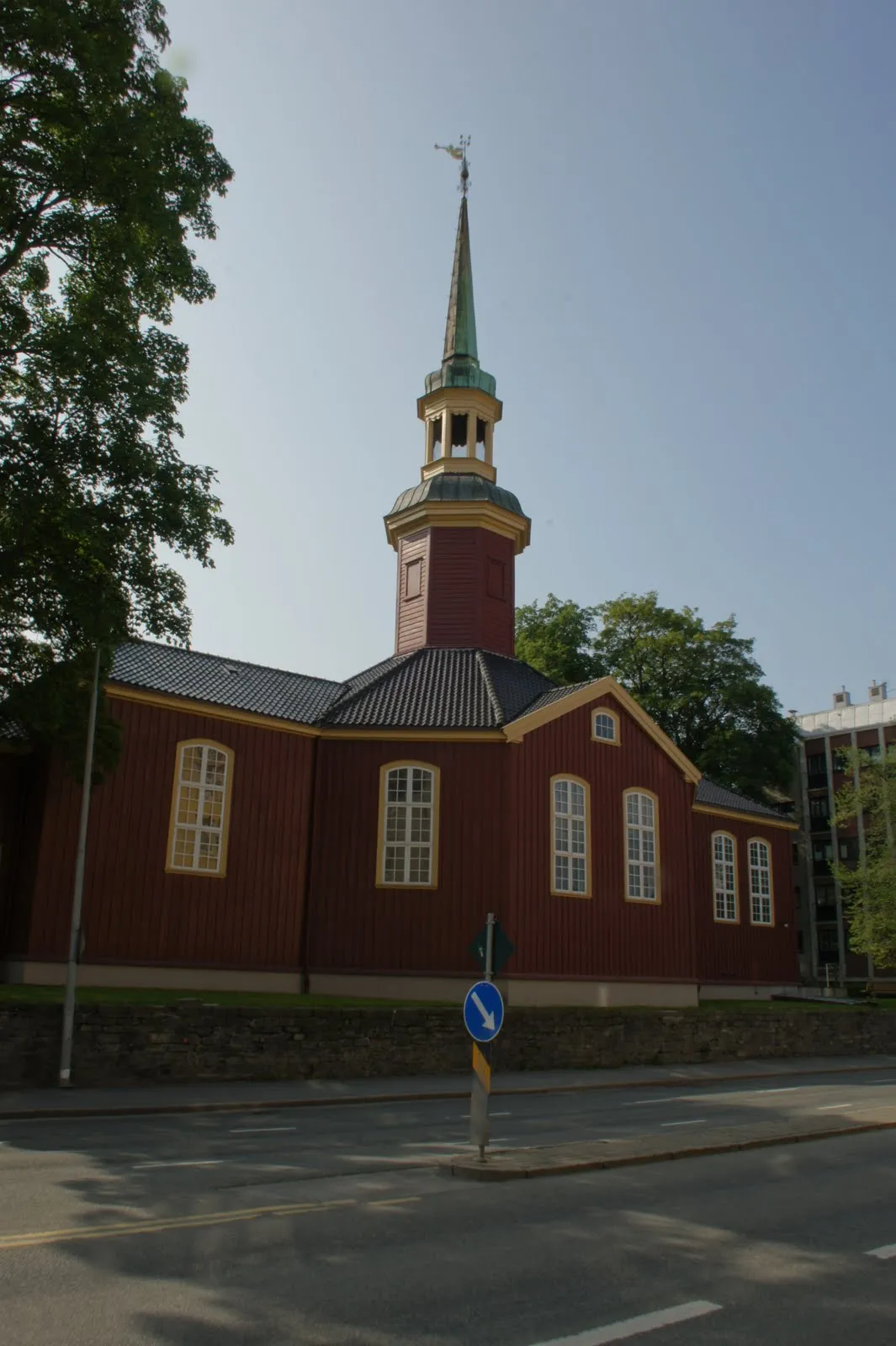 Bakke kirke
