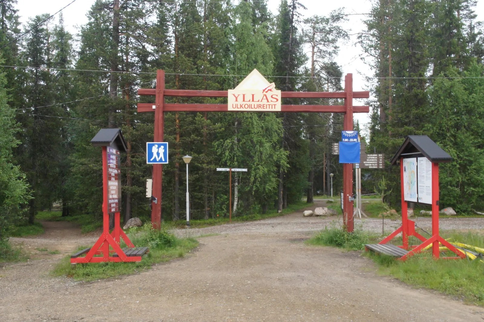 12.7 Äkäslompolo