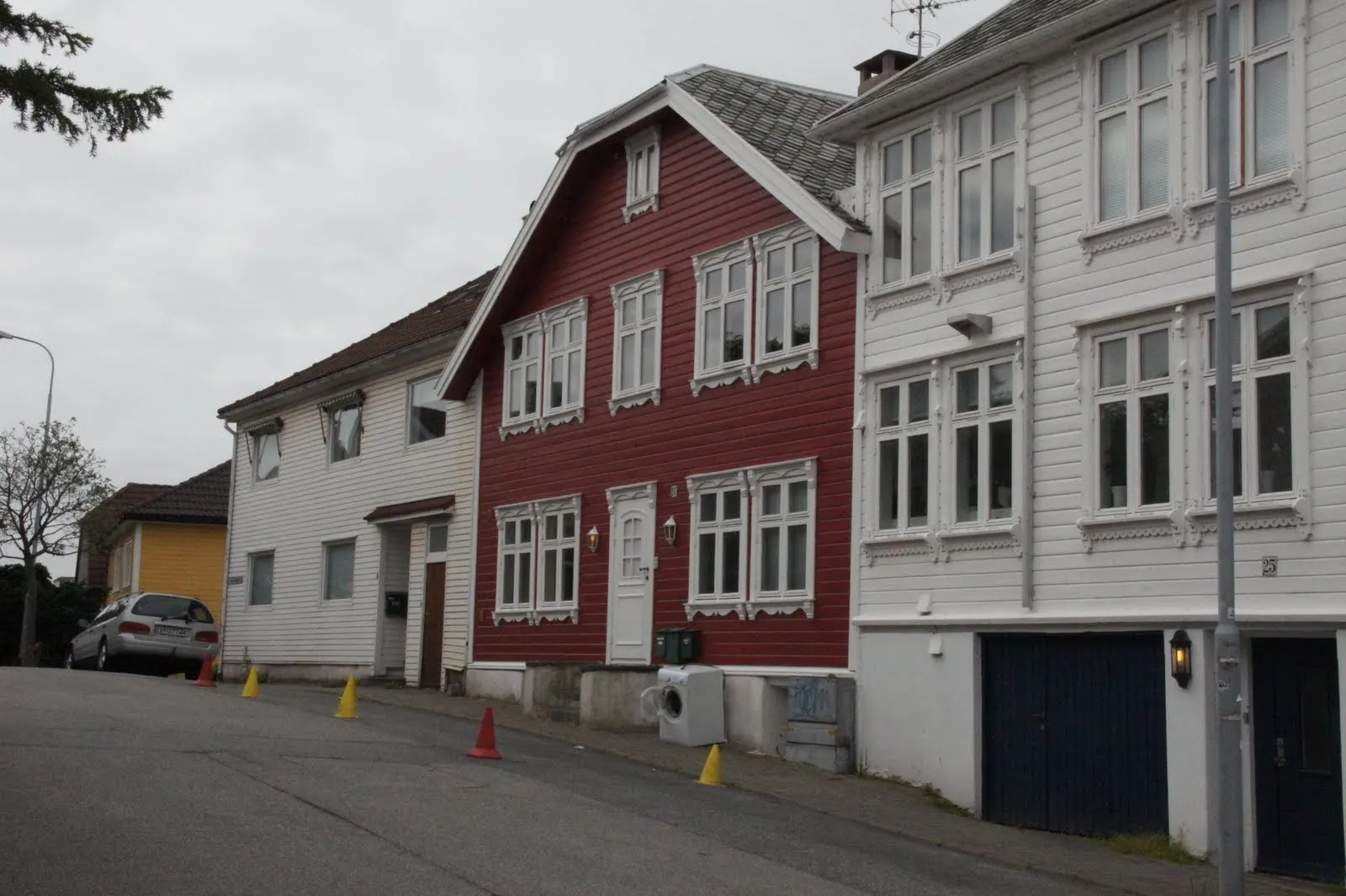 Not all wooden houses are white