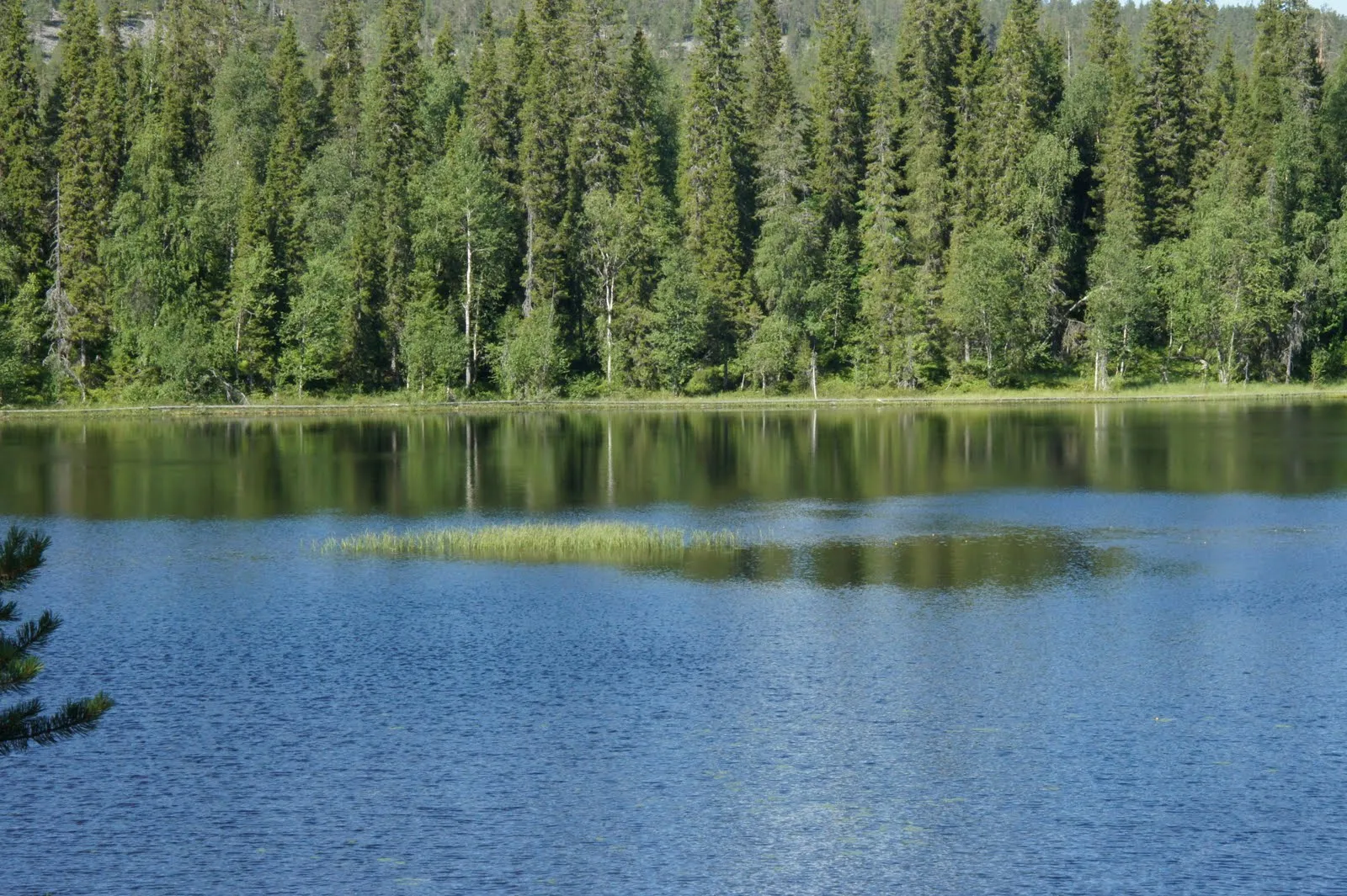 Ahvenlampi lake