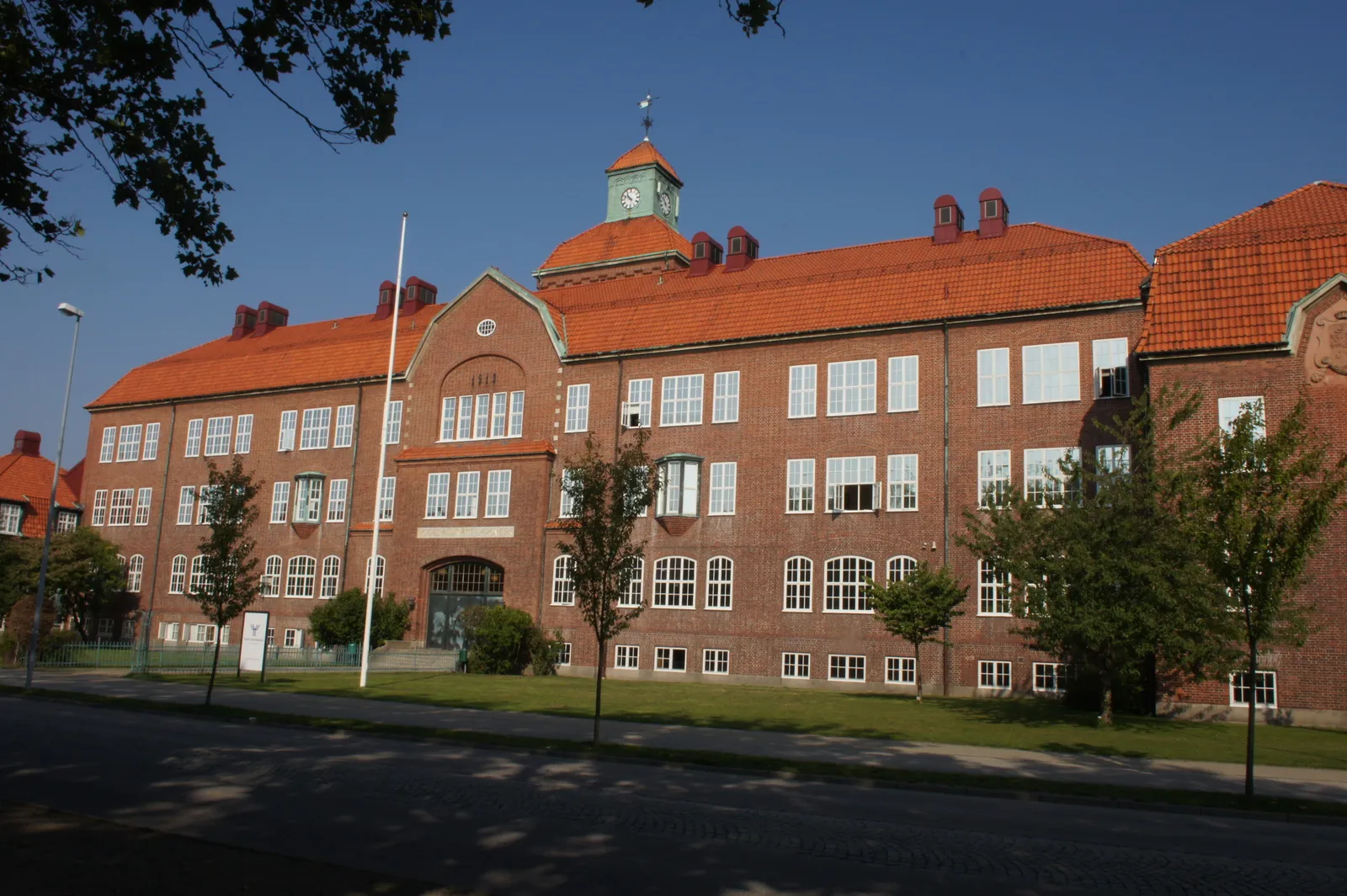 15.9 Ystad