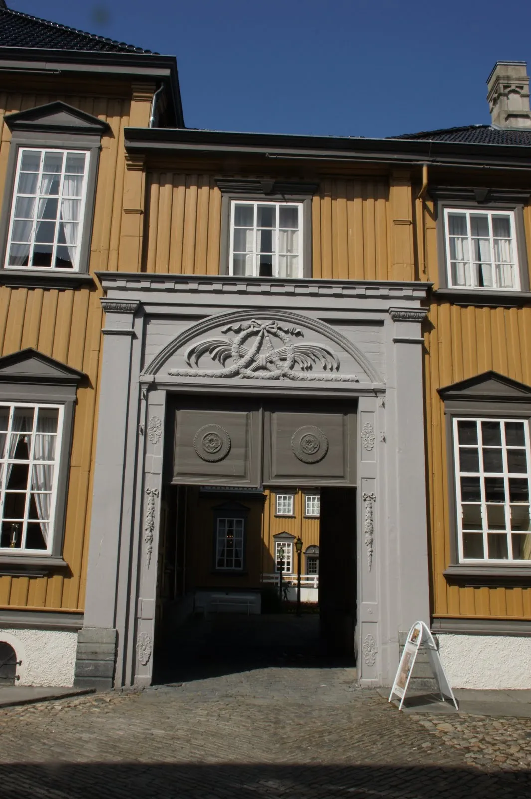 Stiftsgården, king's residence in Trondheim. Largest wooden building in North Europe.