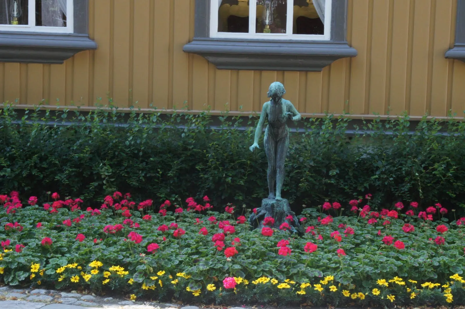Stiftsgården, king's residence in Trondheim. Largest wooden building in North Europe.