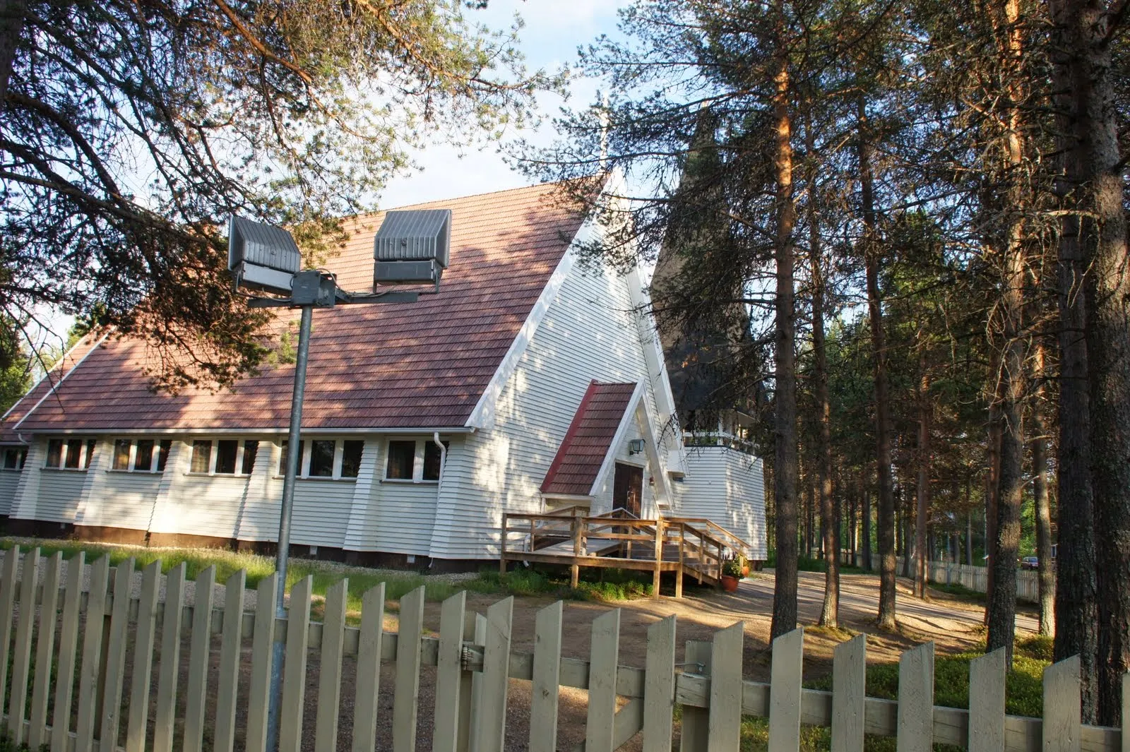 8.7 Inarin kirkko // Inari church