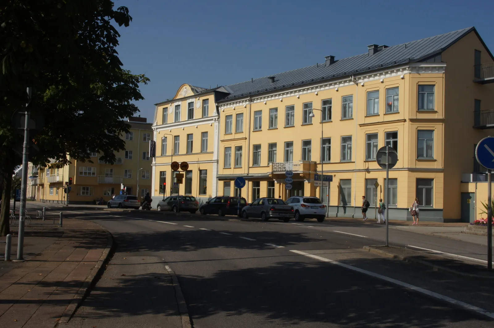 15.9 Ystad