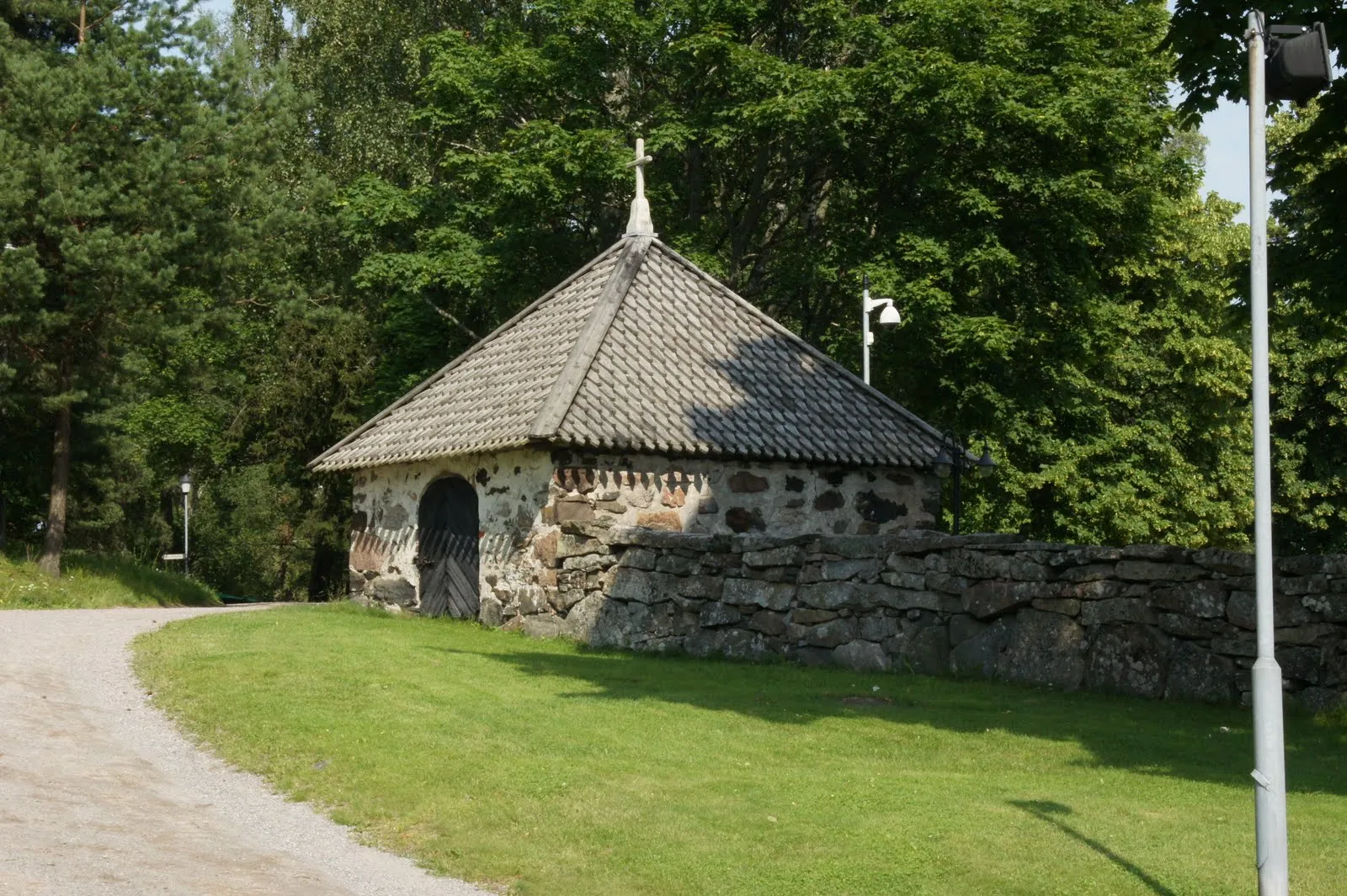Nauvon kivikirkko