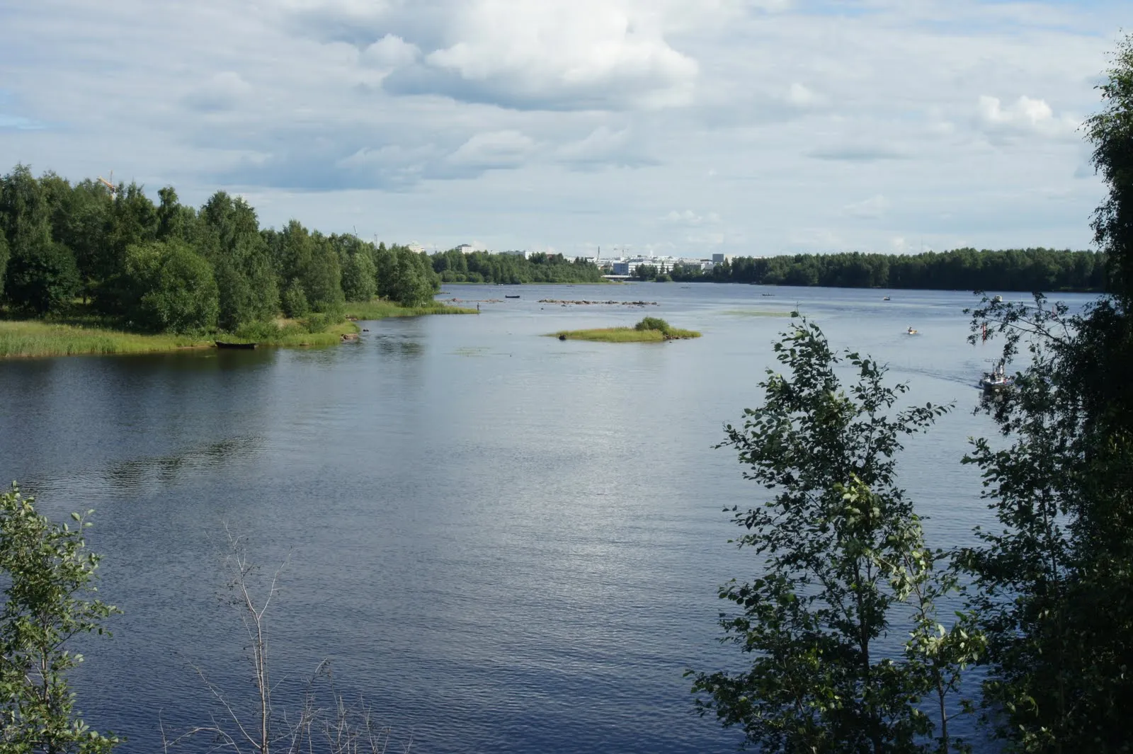 From the bridge between Hietasaari and mainland, Oulu