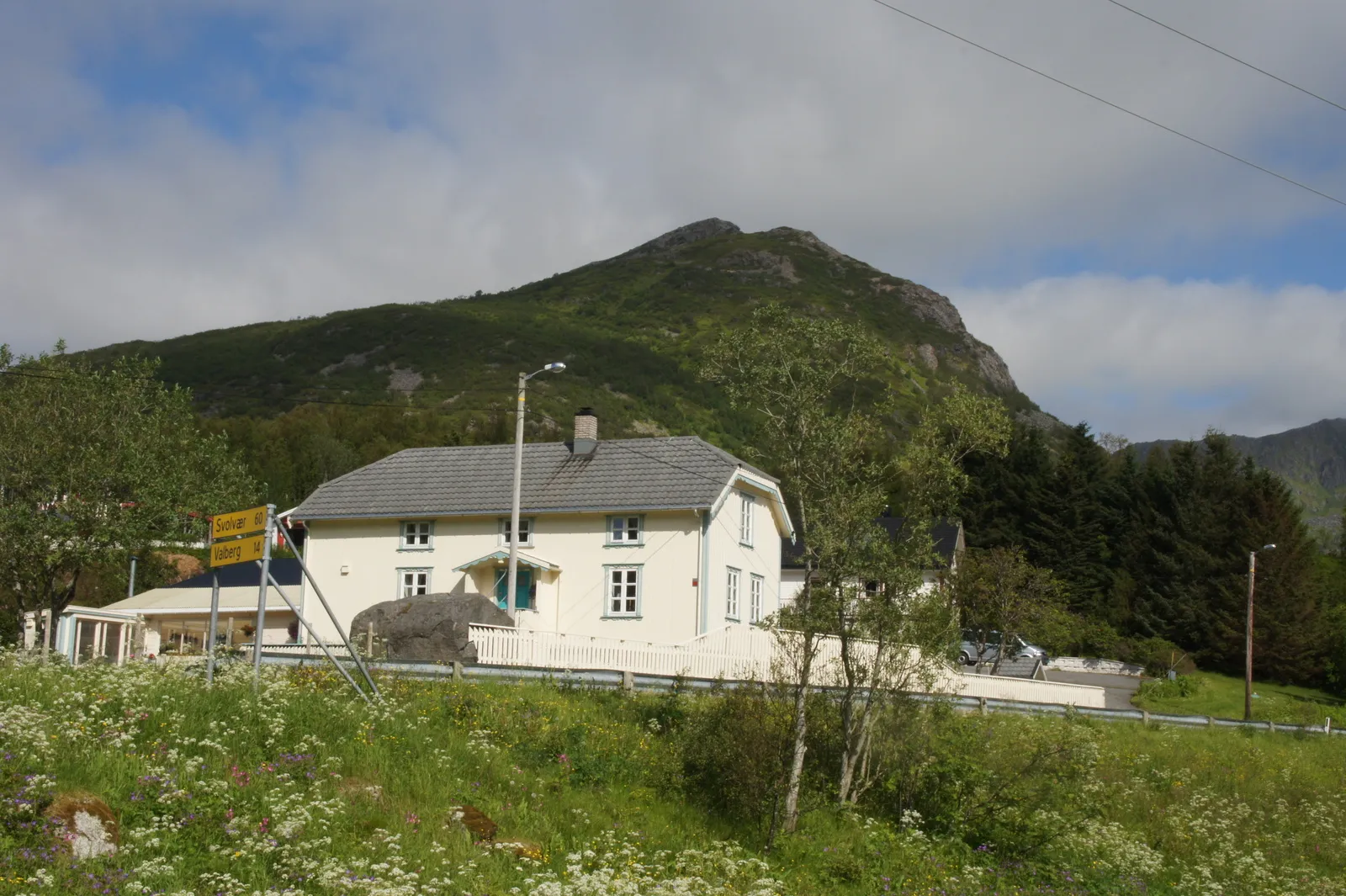 Driving around Vestvågøy