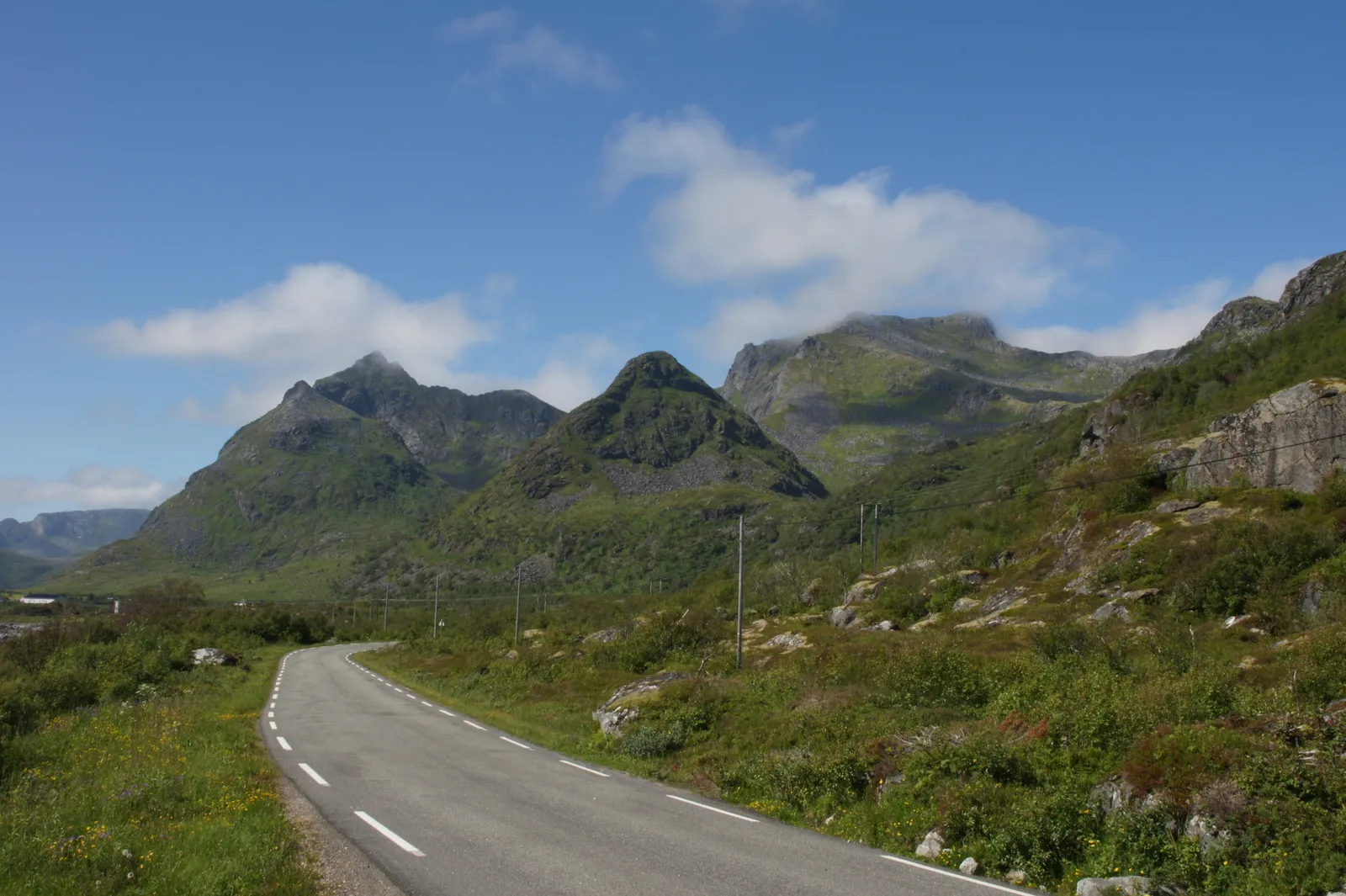 Driving around Vestvågøy