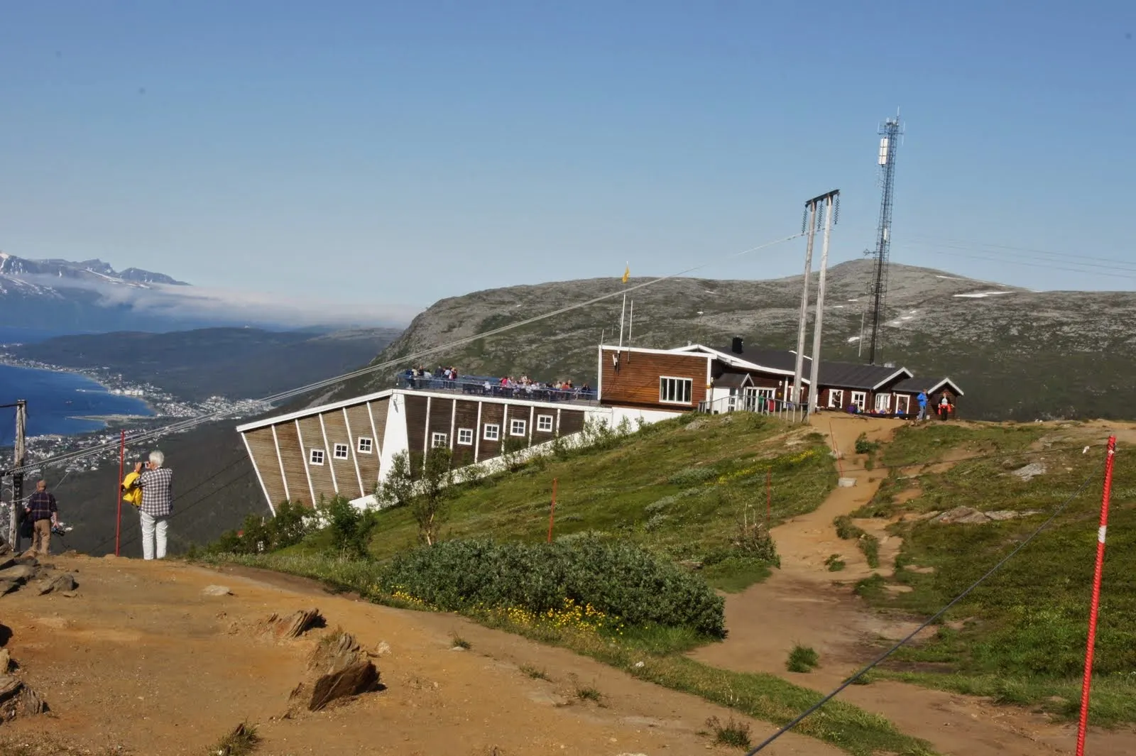 12.7 Tunturihissin saapumispaikka // Cable car station