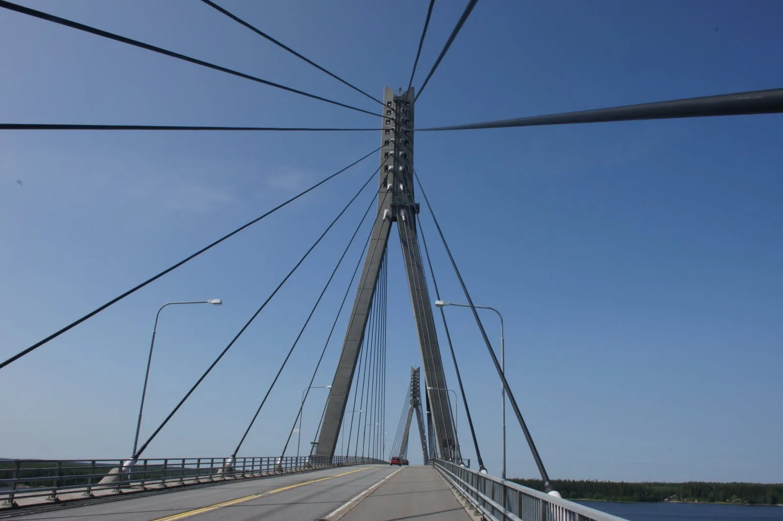 17.7 Raippaluodon silta (Bridge to Raippaluoto)