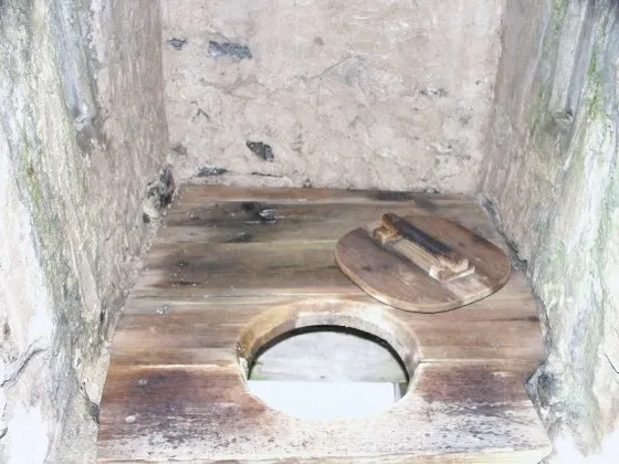 Bathroom, Olavinlinna