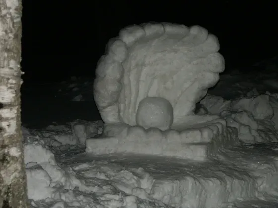 Snow sculture in Kauppakatu