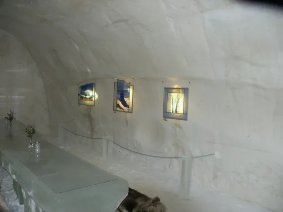 Snow restaurant