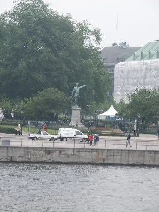 Monument in Helgeandsholmen