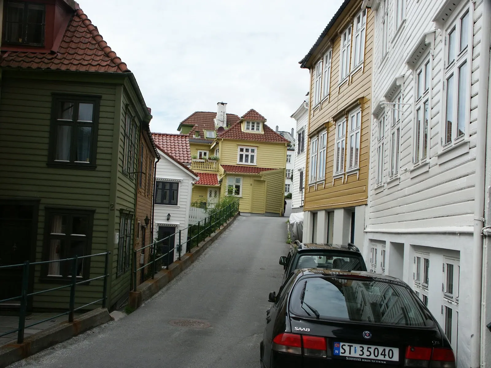 Walking down from Fløyen