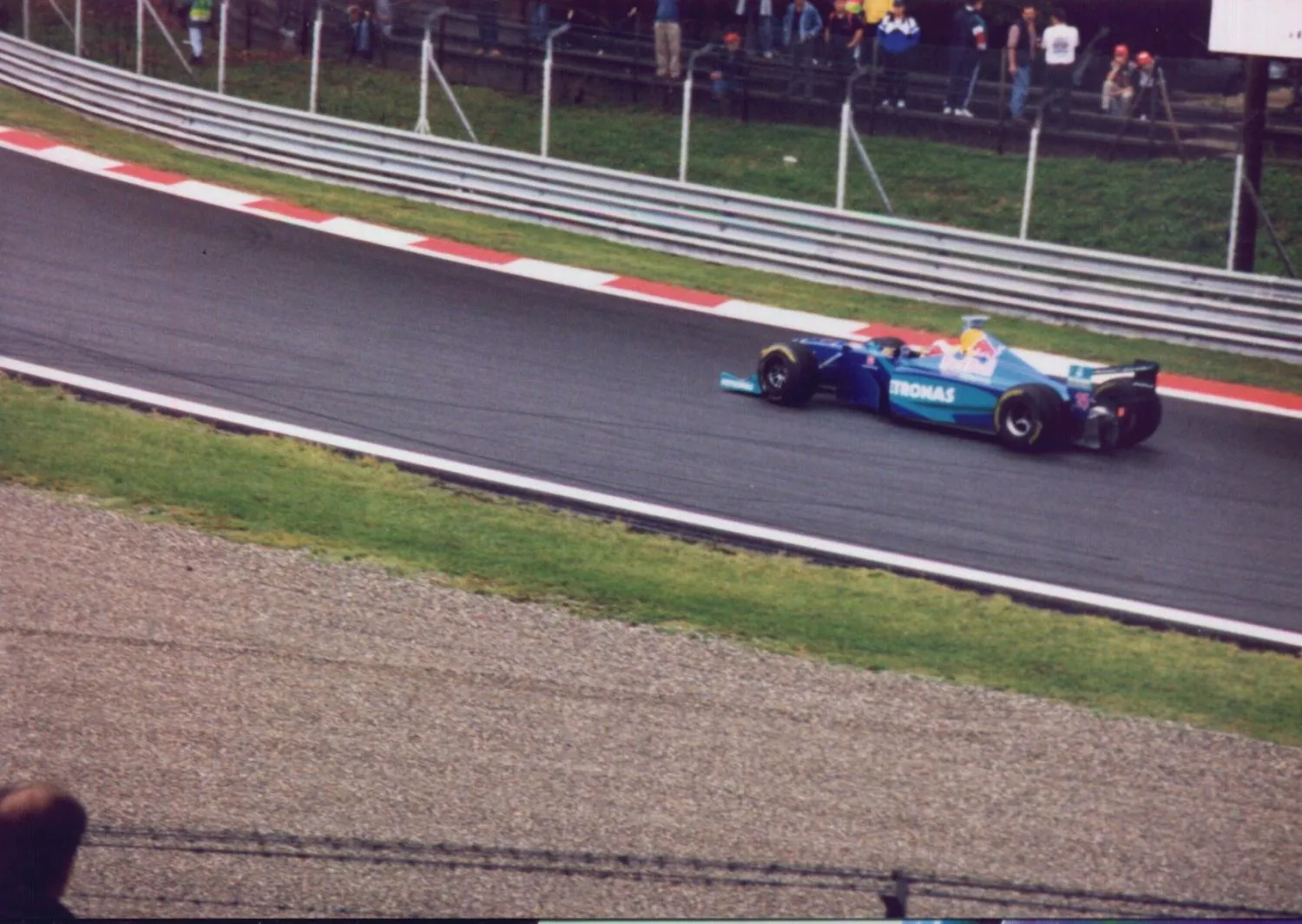Johnny Herbert on Sauber C17