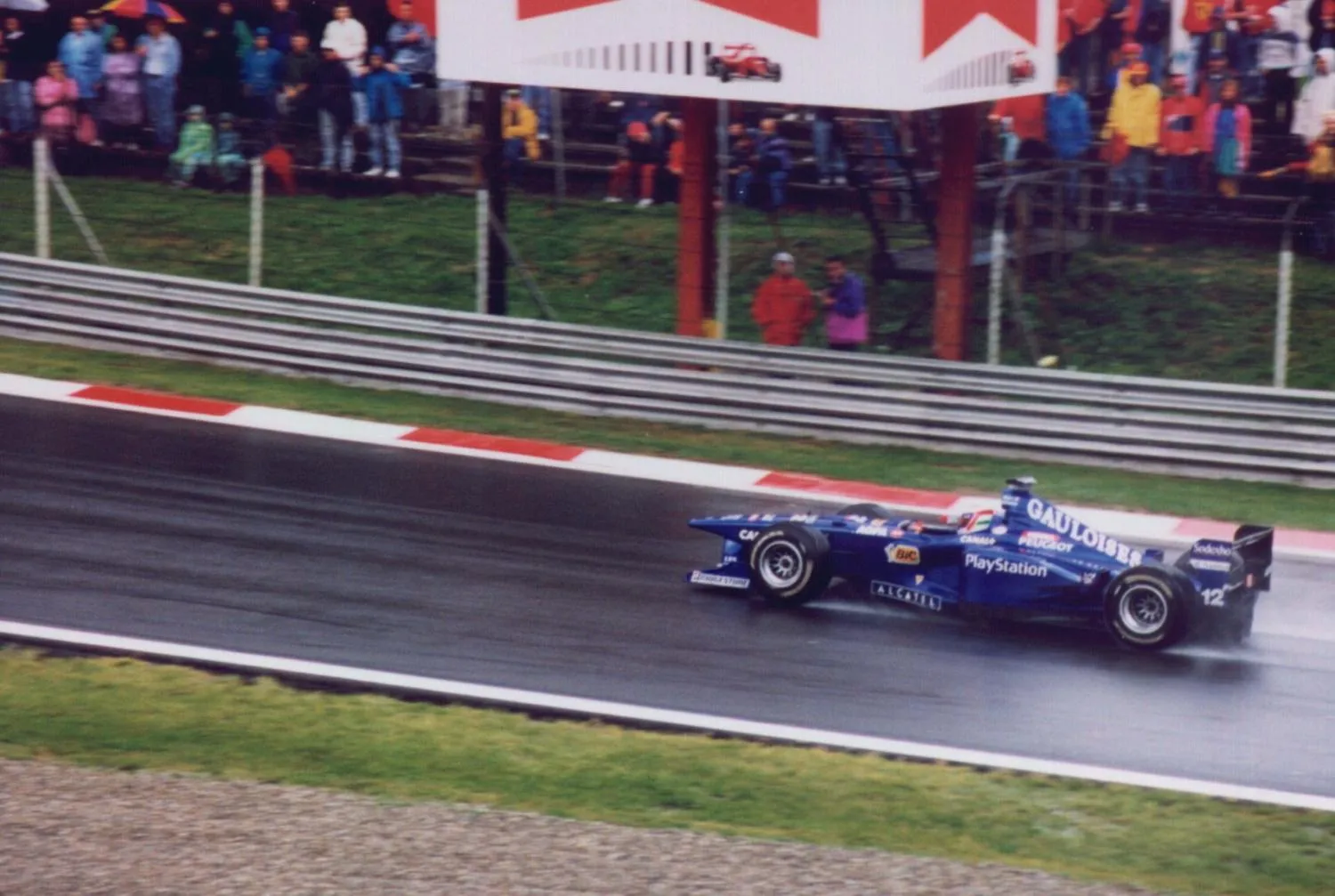 Jarno Trulli on Prost Ap01